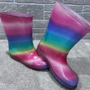 Girl’s Rainbow Color Light-Up Rain Boots Size 4
